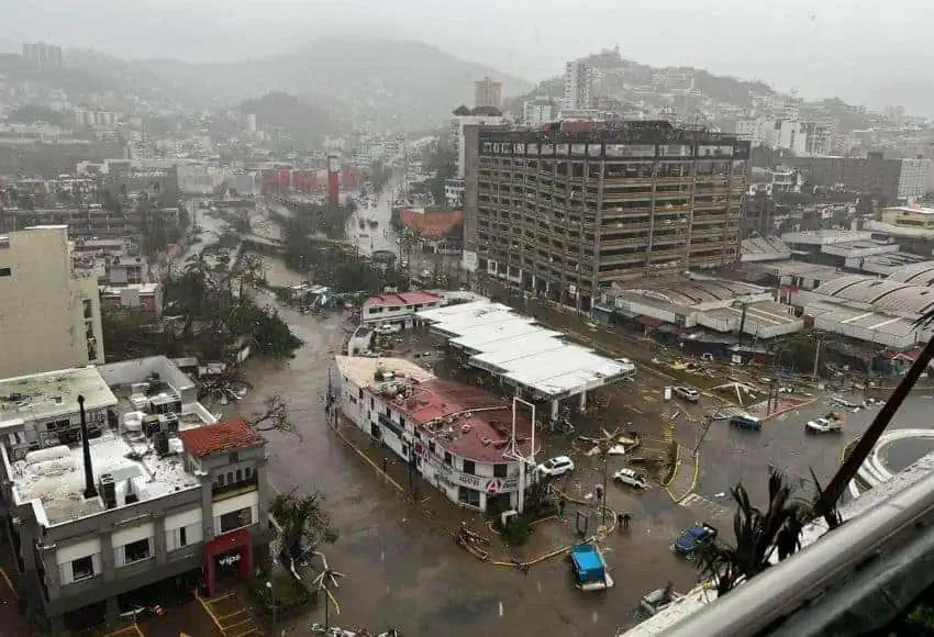 Damage in Acapulco after the hurricane