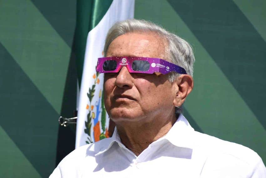 Mexico's president viewing the total solar eclipse on April 8, 2024