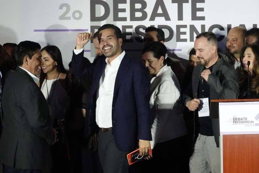 MC candidate Jorge Álvarez Máynez celebrates as he leaves the second presidential debate. 
