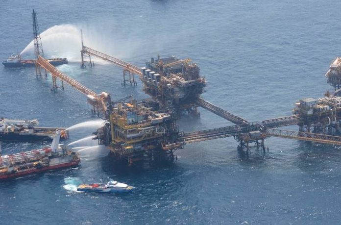 Fire at Pemex oil platform in the Gulf of Mexico