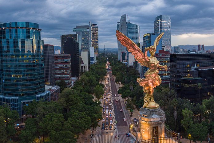 Angel of independence in Mexico City