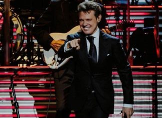 Mexican singer Luis Miguel