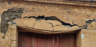 An earthquake near the Mexico-Guatemala border on Sunday caused damages but no deaths.