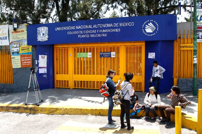 CCH Naucalpan campus entry