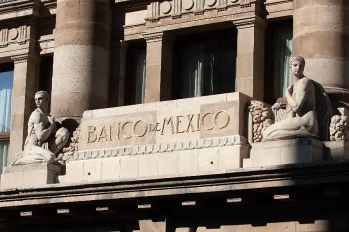 Facade of the Bank of Mexico building
