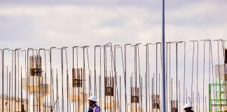Maya Train construction workers in Cancún