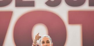 Claudia Sheinbaum gives a speech