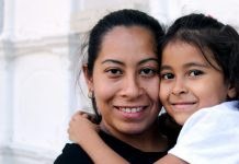 Motherhood in Mexico, a mother with her daughter