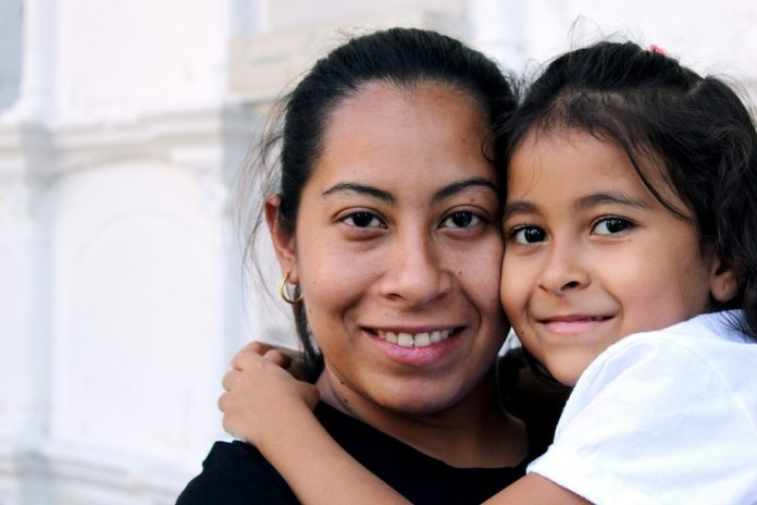 Motherhood in Mexico, a mother with her daughter