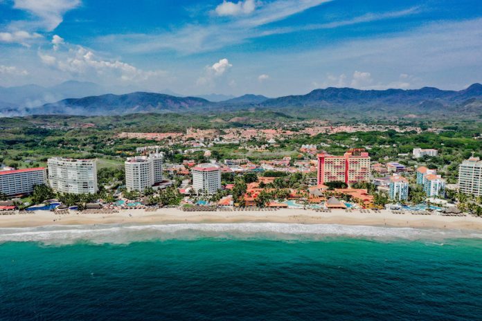 Playa El Palmar I y II, Zihuatanejo, Mexico, became Blue Flag beaches in 2023.