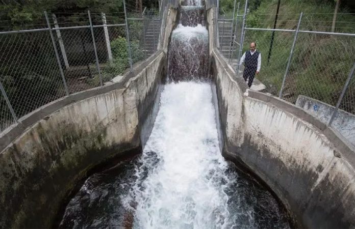 A tiered water collection system in the Cutzamala water system for Mexico City