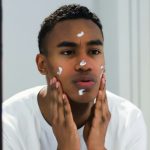 European Union retinol ban: What you should know if you live in Mexico. Man applying skincare cream