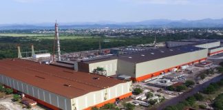 An aerial view of the ArcelorMittal steel plant in Lázaro Cárdenas, Michoacán.