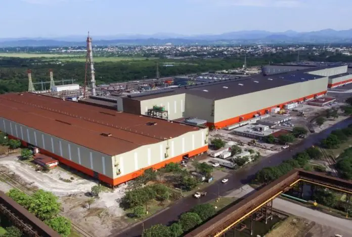 An aerial view of the ArcelorMittal steel plant in Lázaro Cárdenas, Michoacán.