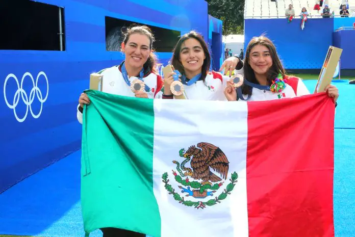 Mexico's women's archery team at the Paris Olympics