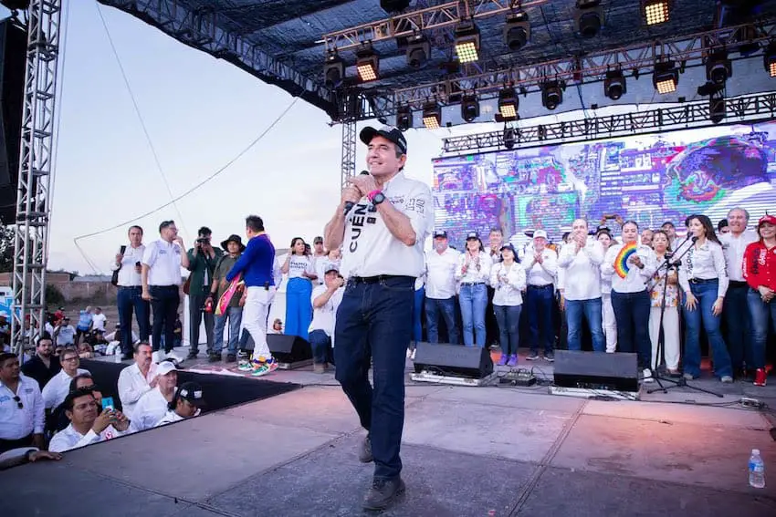 In June, Cuén Ojeda had been elected federal deputy with the coalition Fuerza y Corazón por México (Strength and Heart for Mexico). 