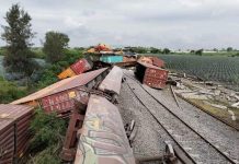 A cargo train derailment in La Barca, Jalisco