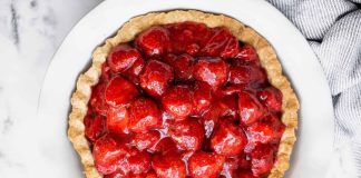 Strawberry pie