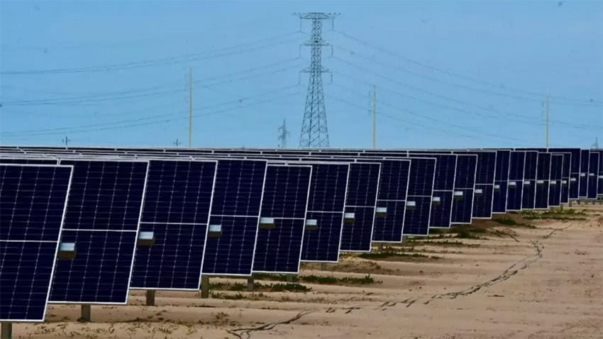 Panels at the Puerto Peñasco solar farm, part of the planned Baja industrial corridor