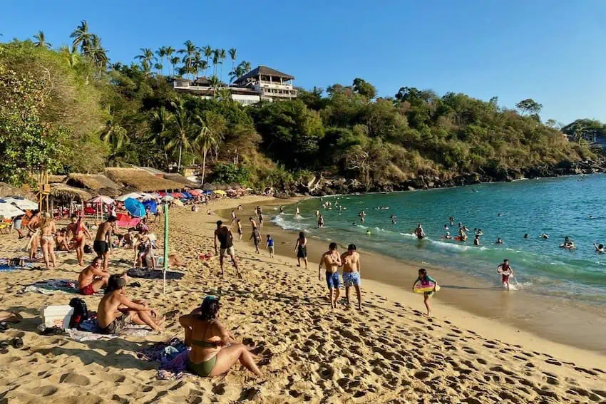 Playa Carizalillo in Puerto Escondido, Oaxaca