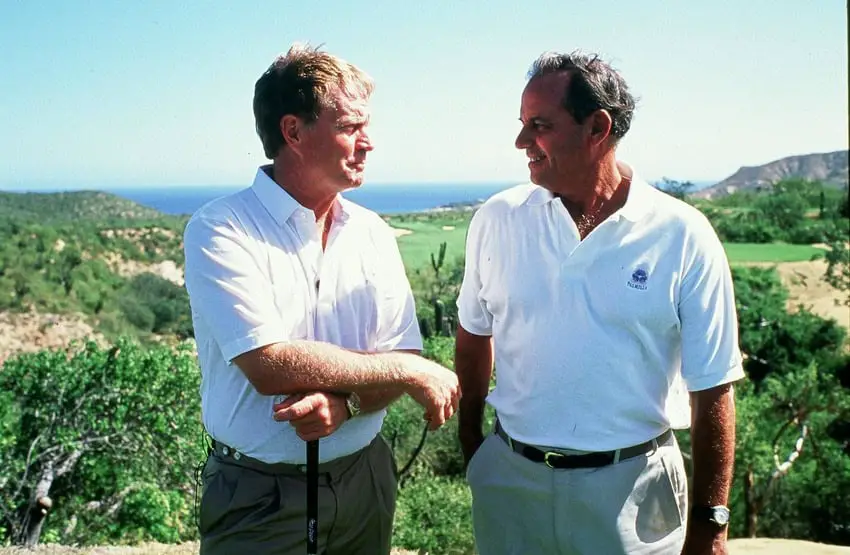 Don Koll y Jack Nicklaus en el campo de golf Palmilla en Los Cabos.