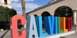 Monumental letters with the name of Calvillo.