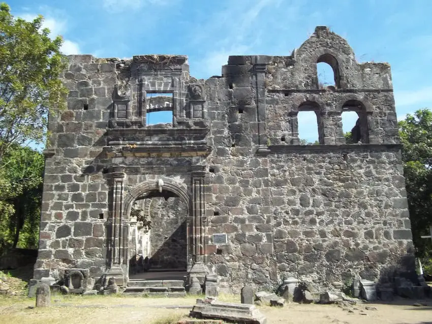 Part of the Contaduría fort.