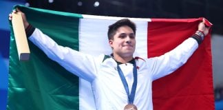 Mexican diver Osmar Olvera with the bronze medal