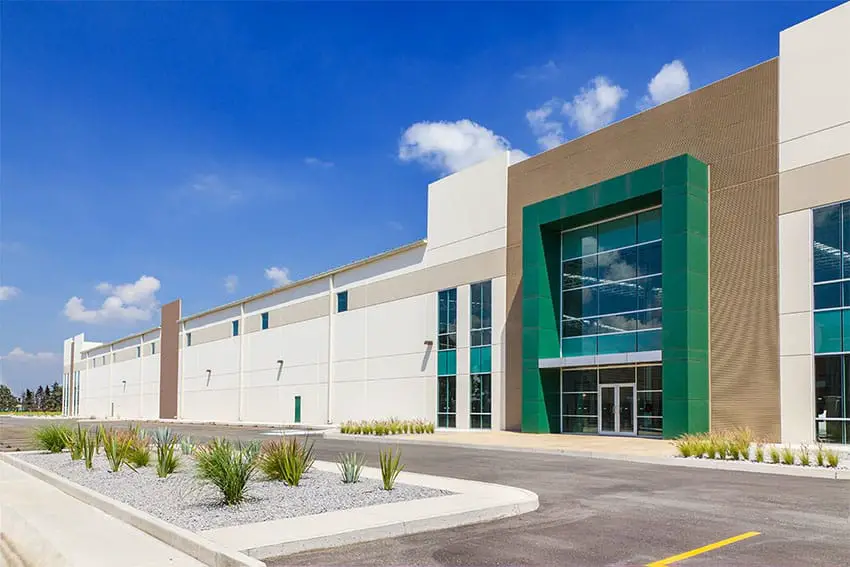 The entrance to an empty warehouse property owned by Fibra Prologis