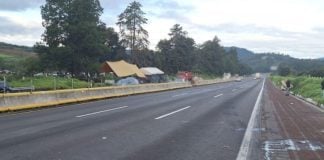 The Mexico-Puebla highway, without a car (or blockade) in sight.