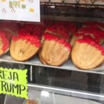 A Mexican meme showing the oreja de trump sweet bread.