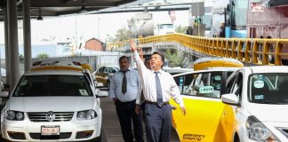 On-site taxi companies are available for curb-side pickup at Mexico City International Airport.