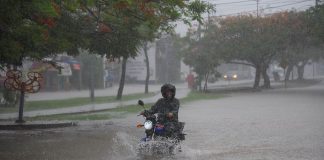 The first cold front of the season and a tropical wave will produce severe weather conditions across 29 of Mexico’s 32 states.