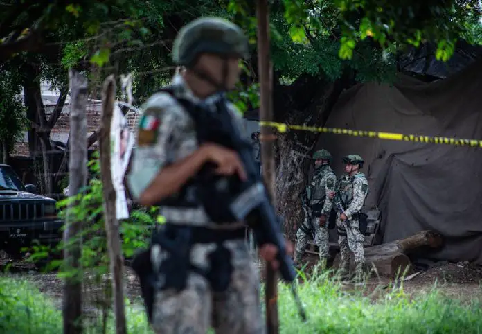 A National Guard agent in Sinaloa