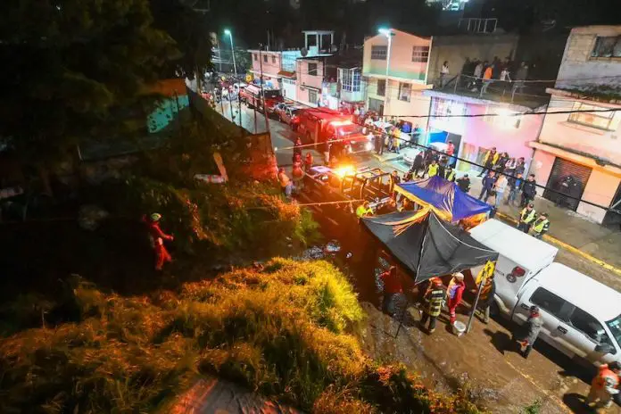 Another day of heavy rains in the Mexico City metropolitan area resulted in a second fatal mudslide in the capital’s outskirts.