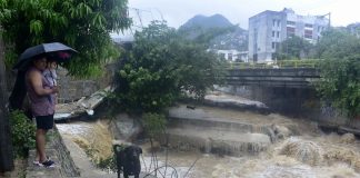 Acapulco, Guerrero saw nearly one meter of accumulated rainfall from Hurricane John, causing severe flooding around the resort city.