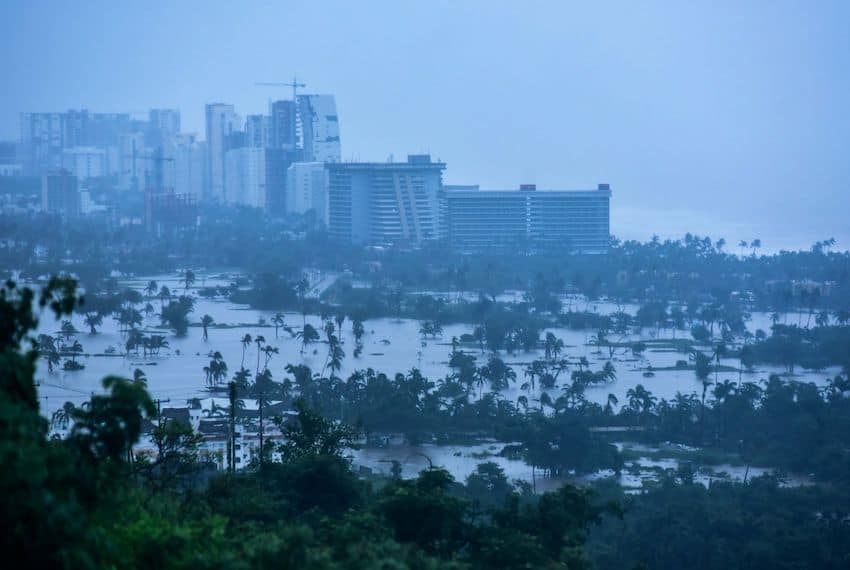 El "diamante" La zona turística de Acapulco quedó bajo el agua el lunes.