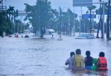 The Zona Diamante district, where numerous resorts and luxury condominiums are located, is one of the worst affected areas of Acapulco after the passage of Hurricane John.