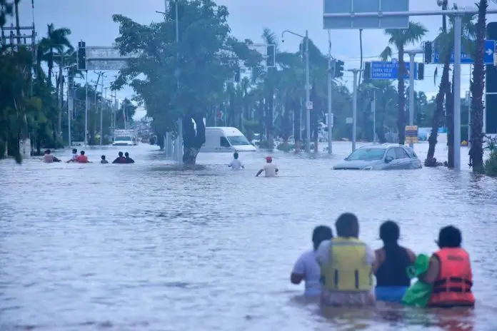 The Zona Diamante district, where numerous resorts and luxury condominiums are located, is one of the worst affected areas of Acapulco after the passage of Hurricane John.