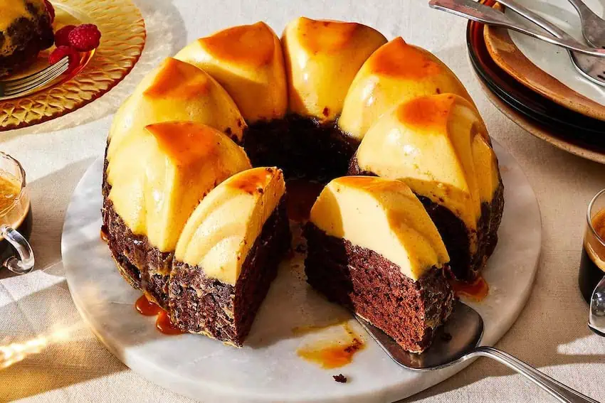 Make a Mexican impossible cake with this chocoflan recipe