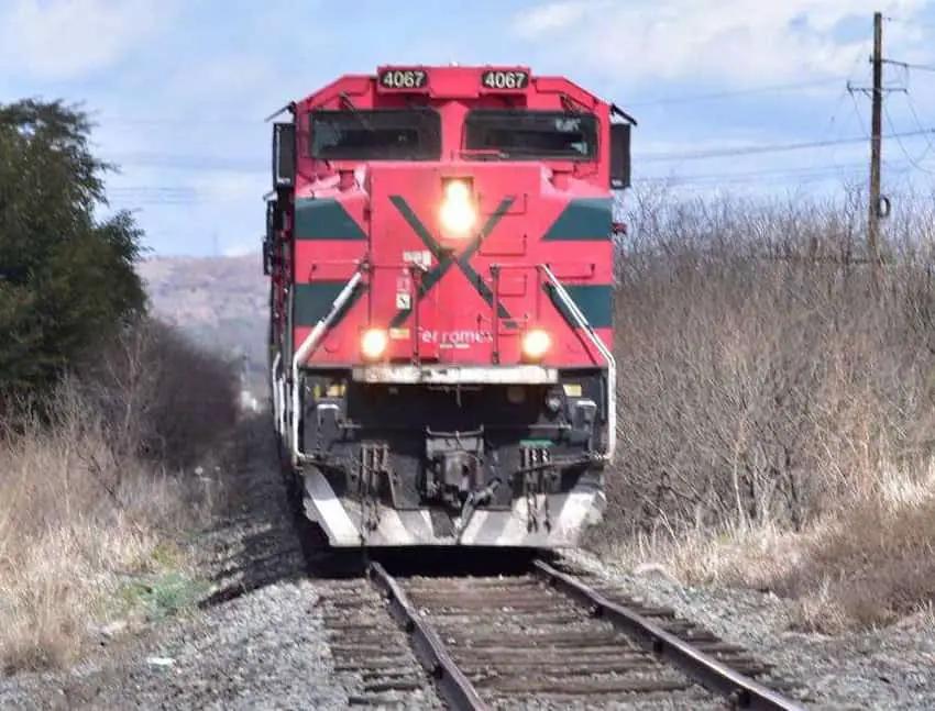 Engine of a Ferromex train on tracks