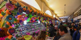 Mexicans shopping for Day of the Dead