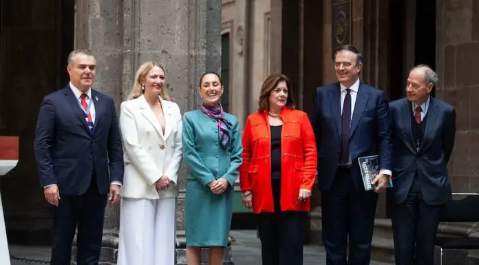 President Claudia Sheinbaum met with more than 200 business leaders at the United States-Mexico CEO Dialogue meeting in Mexico City on Tuesday.