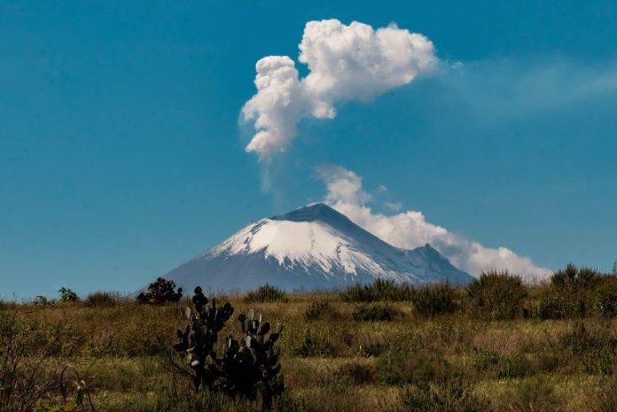 Popocatépetl volcano emitting a fumarole.