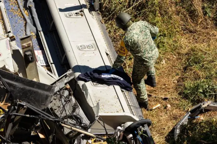 The bus from Omnibus de México was approaching mile marker 74 on the Zacatecas-Aguascalientes highway when it collided with the back of a trailer carrying corn that had come loose from the tractor truck.