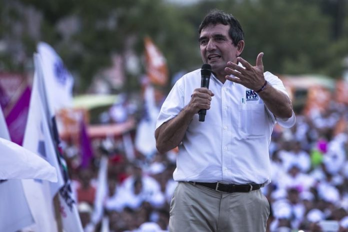 Sinaloa politician Héctor Melesio Cuén Ojeda speaks at a rally