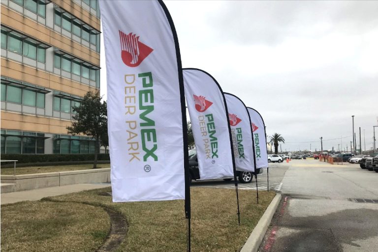 Gas leak at Pemex refinery in Deer Park, Texas kills 2, injures 13