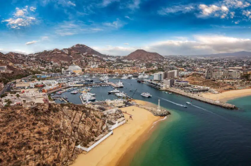 The figures that show Los Cabos huge population growth