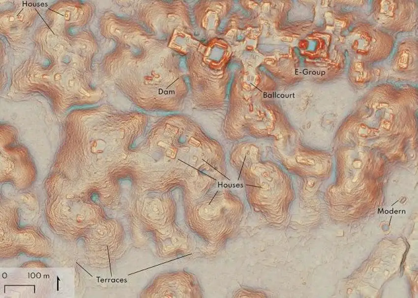 Mapa dibujado que muestra dónde se cree que existen estructuras dentro de la ciudad maya perdida de Valeriana, incluido un juego de pelota, una presa y casas.