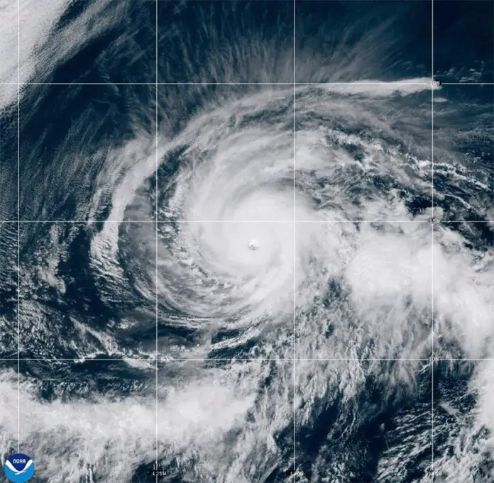 Hurricane Kristy downgraded to a Category 3 off Pacific coast